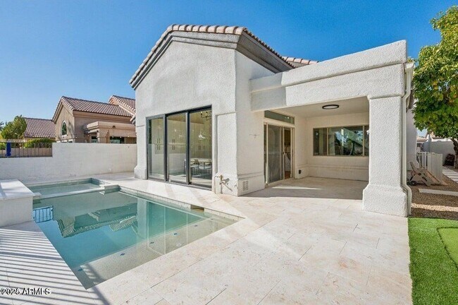 Building Photo - 8133 E Cortez Dr