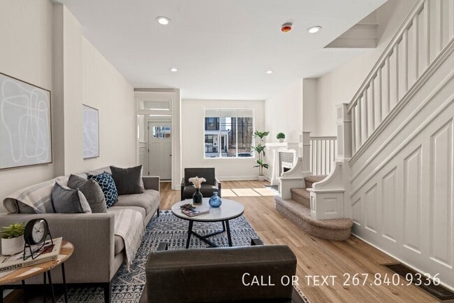 Building Photo - 2921 W Oxford St