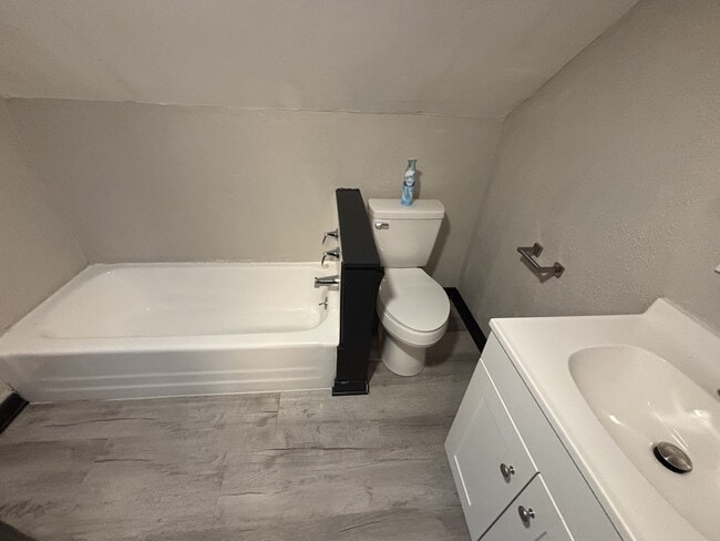 Building Photo - 1546 Frederick Ave SW