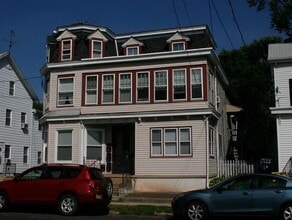 Building Photo - 40 Union St