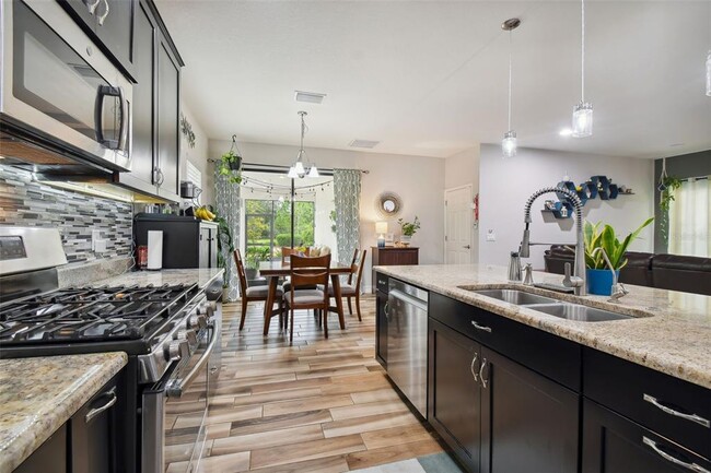 Building Photo - 2445 Whittler Br