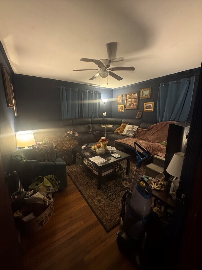 Building Photo - 60 Ely St