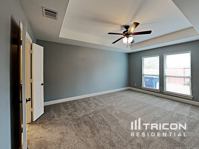 Building Photo - 2525 Sabine Cir