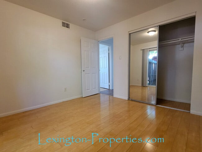 Building Photo - Beautifully Remodeled, 2BD/1BA, Condo Avai...
