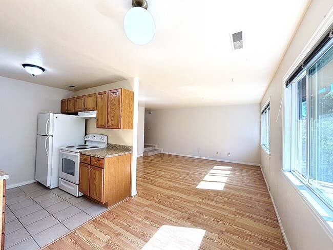 Building Photo - 131 S 1000 E