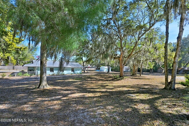 Building Photo - 133 Cll Menendez