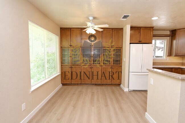 Building Photo - 6353 N Brix Ave