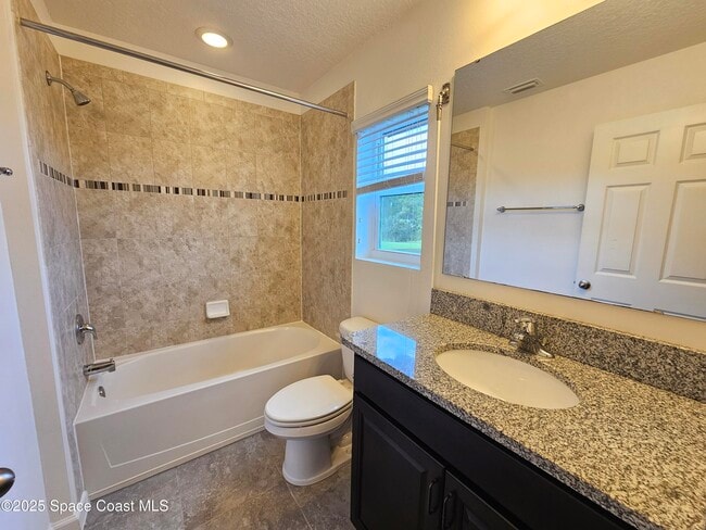 Building Photo - 3820 Watergrass St
