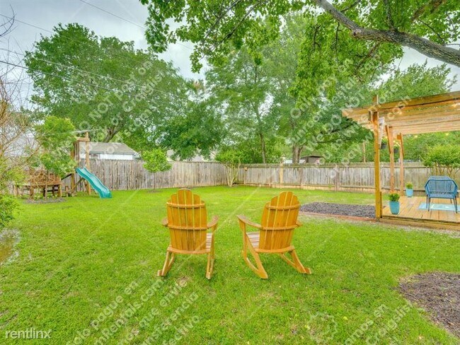 Building Photo - 4908 Dry Oak Trail