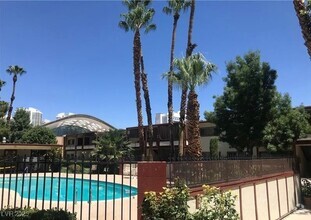 Building Photo - 350 E Desert Inn Rd