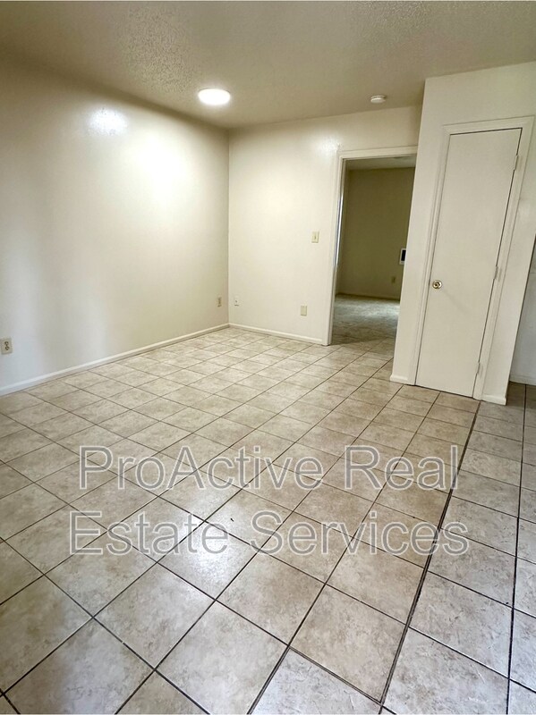 Building Photo - 951 Bellmore Ave