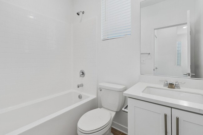 Building Photo - Modern Detached Home in Gated Nuvo Parkside
