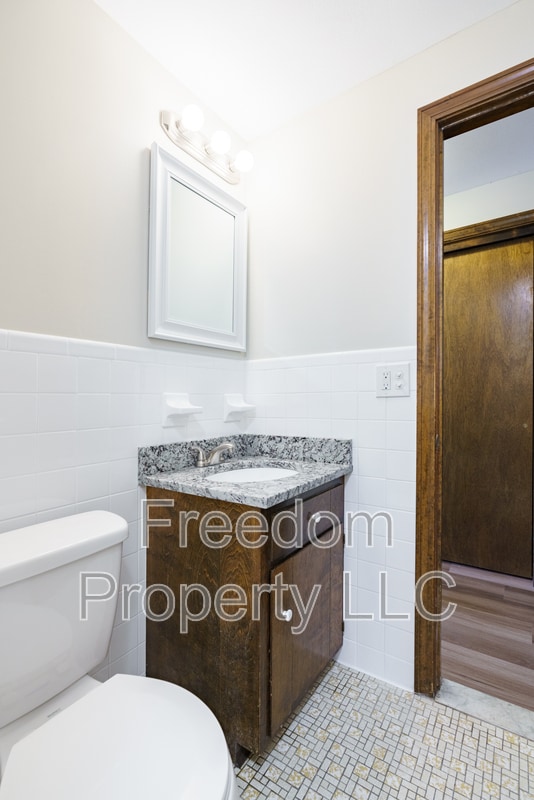 Building Photo - 65 East St