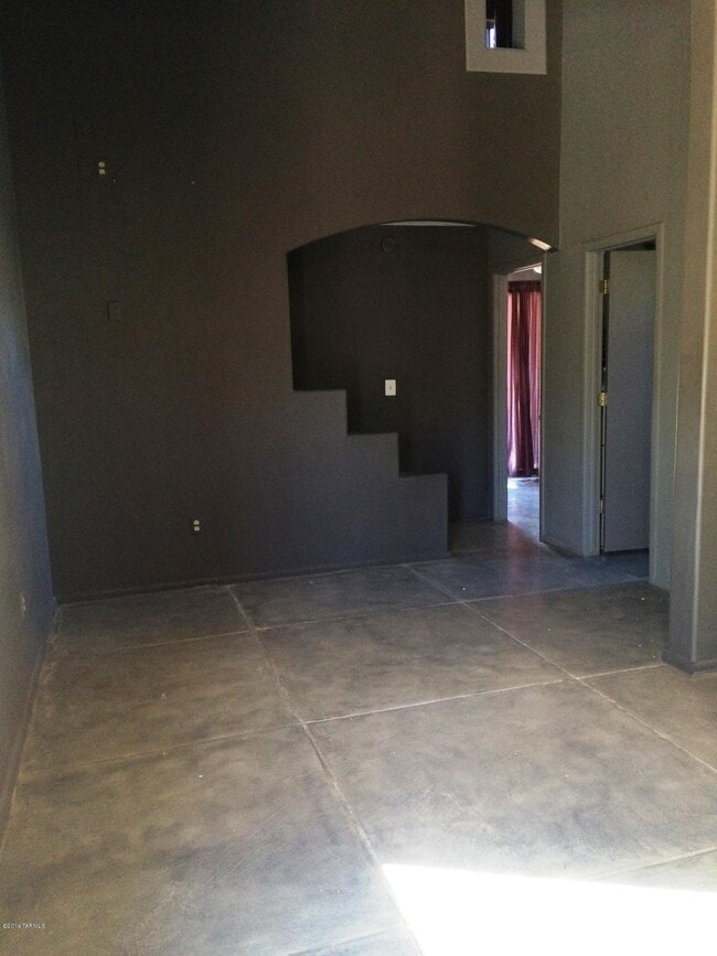 Building Photo - 2801 Paradise Mountain Rd