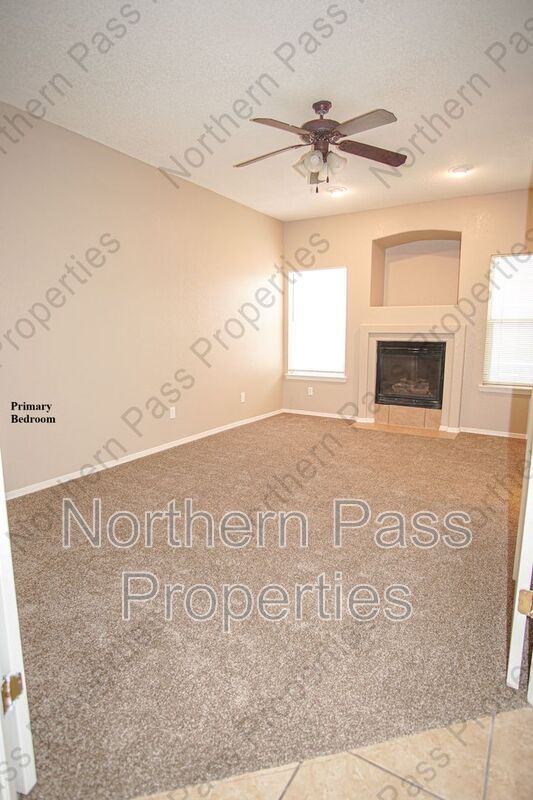 Building Photo - 10790 Adin St