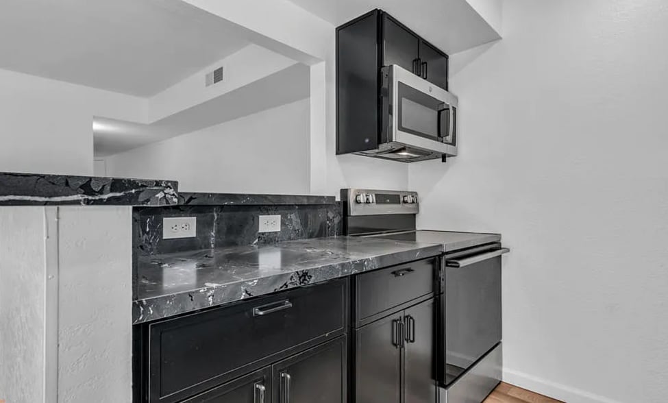 Kitchen - 5300 E Waverly Dr