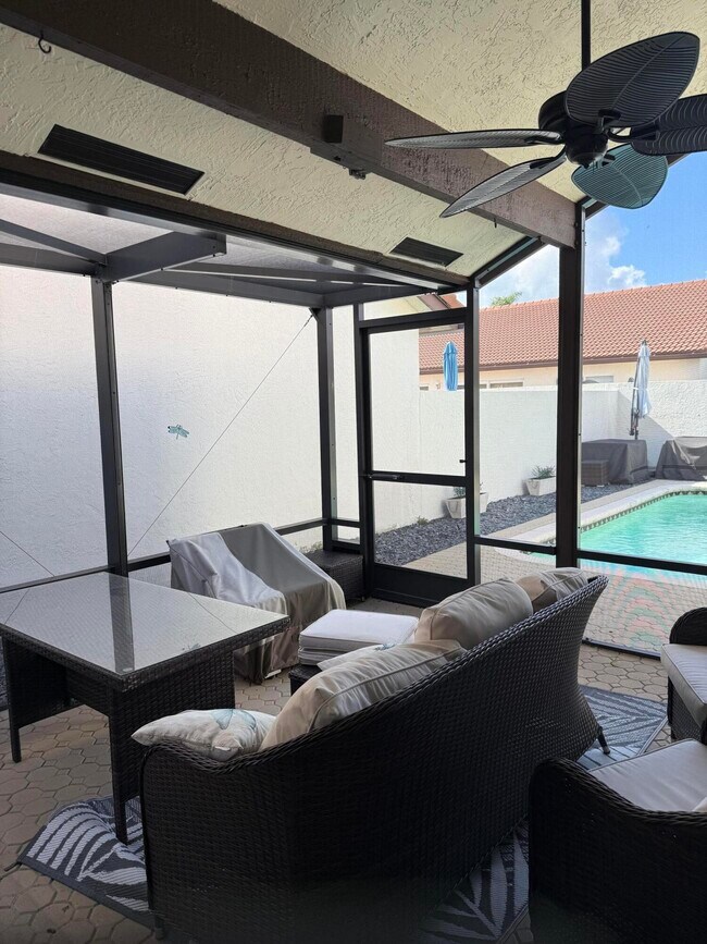 Building Photo - 21583 Villa Nova Dr