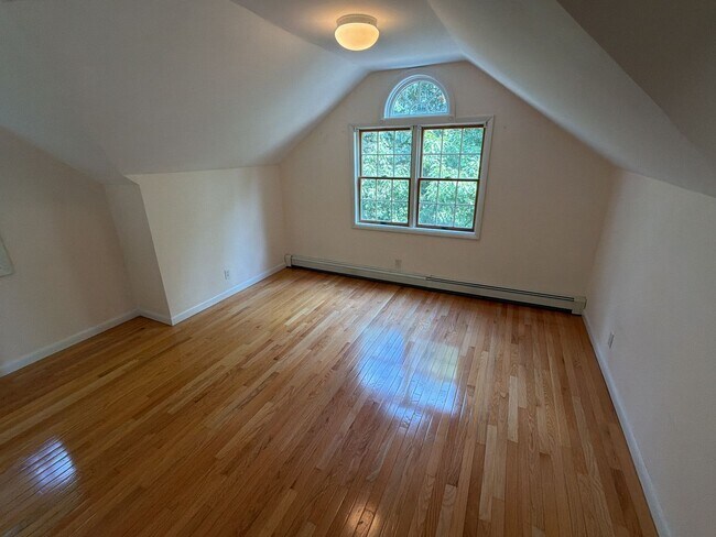 Building Photo - Six Raven Way LLC
