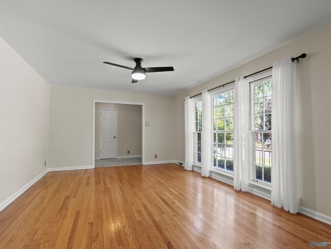 Building Photo - 826 Eldorado Ave SE