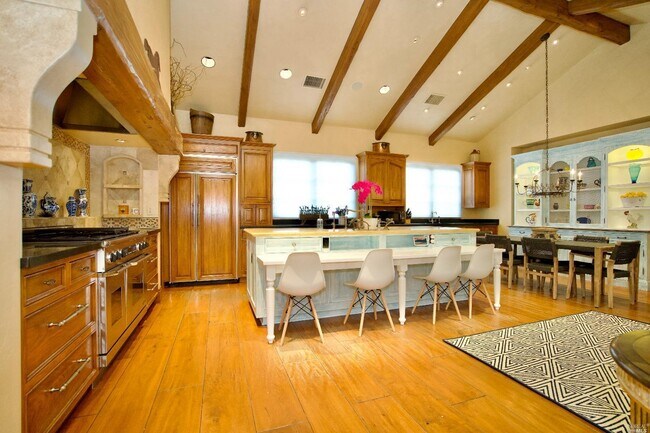 Building Photo - 1571 Silver Trail