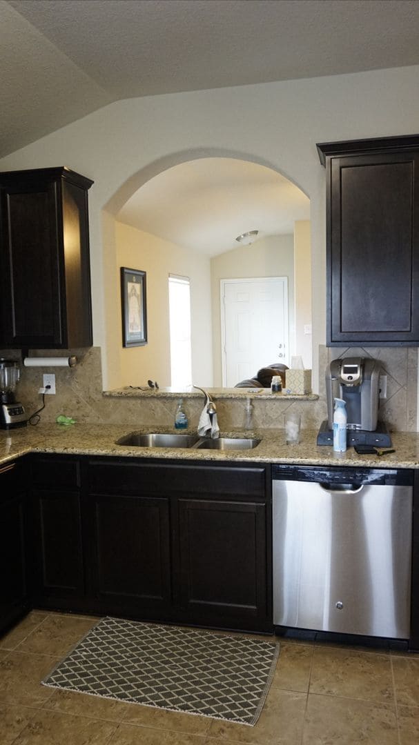 Building Photo - 6302 Cool Creek Dr