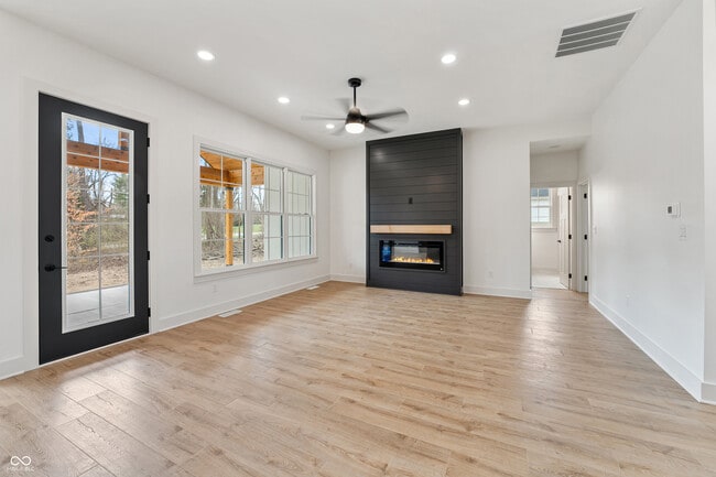 Building Photo - 5123 Oak Rdg Pl