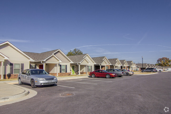 Building Photo - Vinings at Greencastle Apartments