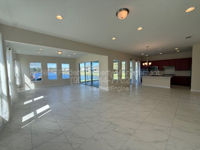 Building Photo - 214 Starlis Pl