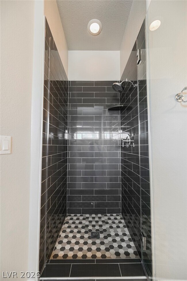 Building Photo - 490 Beaconwood St