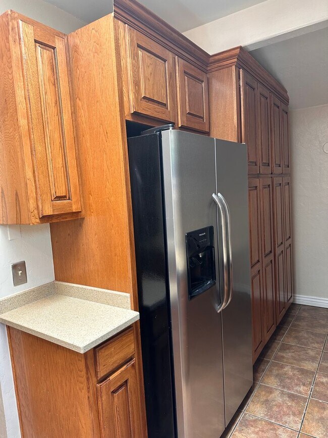 Building Photo - *** COMING SOON***3 Bedroom 1 1/4 Bath Hom...