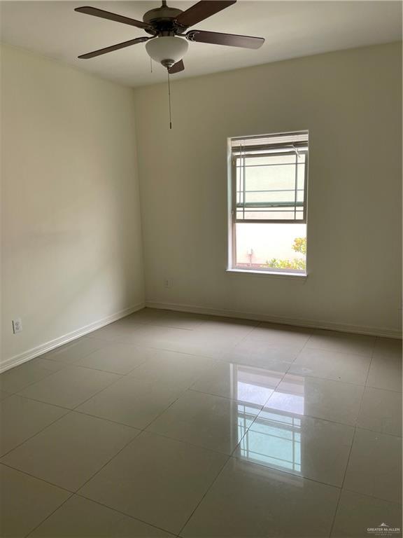 Building Photo - 1221 Upas Dr