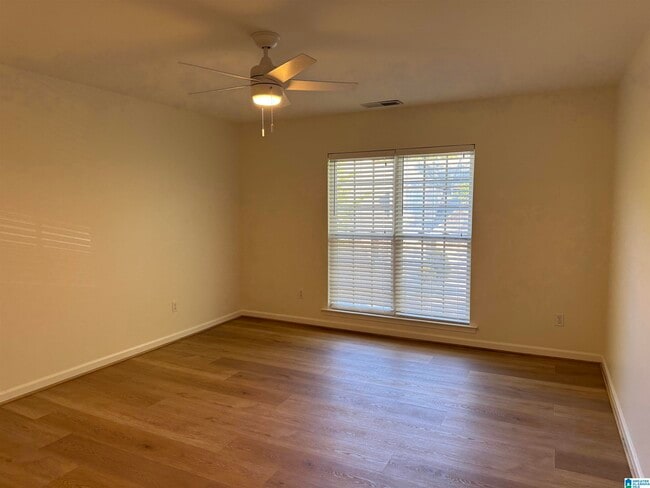 Building Photo - 521 Reach Dr