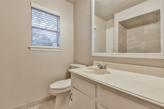 Building Photo - 25726 Timber Lakes Dr