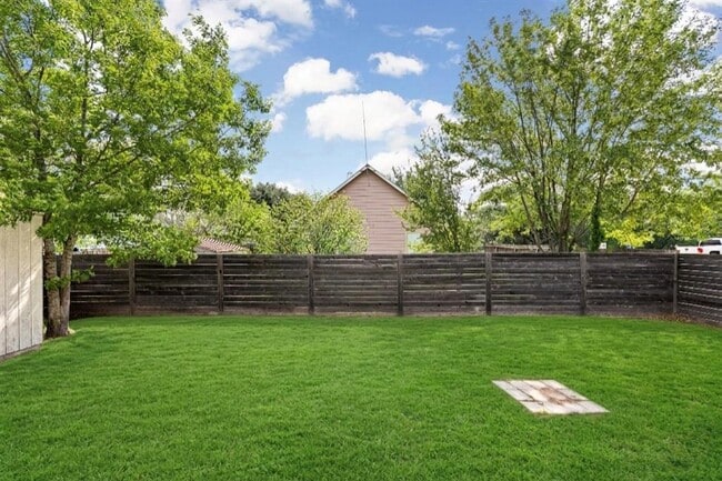 Building Photo - 6908 Villita Cove