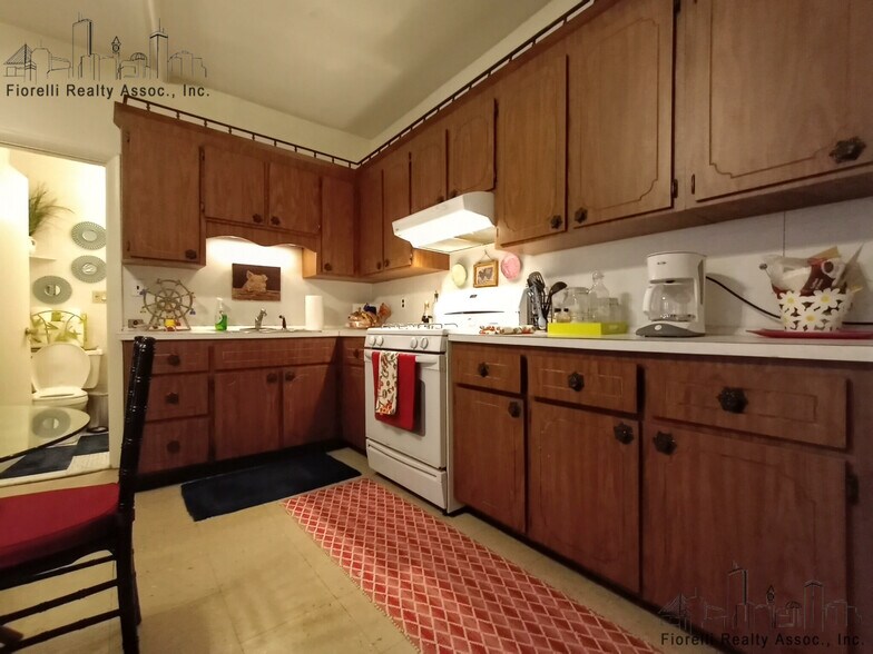 Building Photo - 342 Hanover St