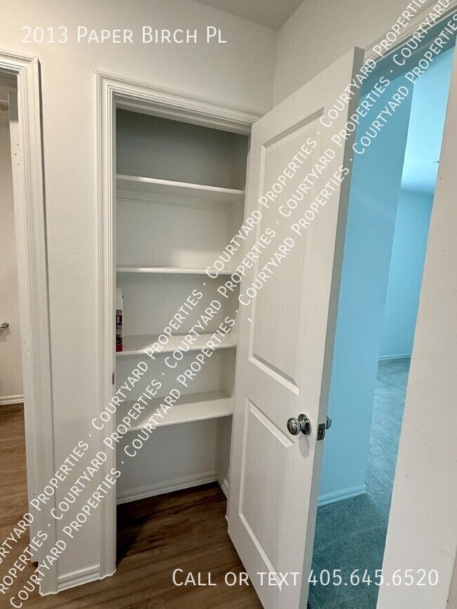 Building Photo - 2013 Paper Birch Pl