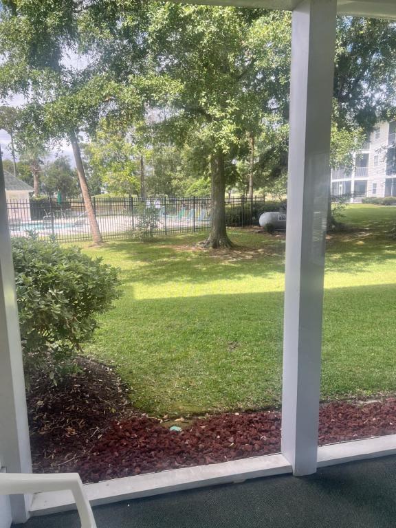 Building Photo - 549 White River Dr