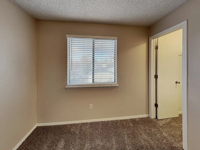 Building Photo - 4962 S Richfield Cir