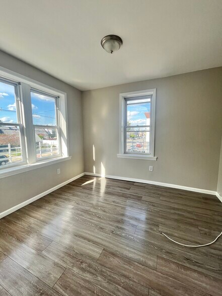 488 Kennedy Blvd 5 - 489 Kennedy Blvd