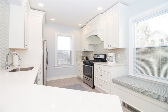 Primary Photo - 141 Adams St