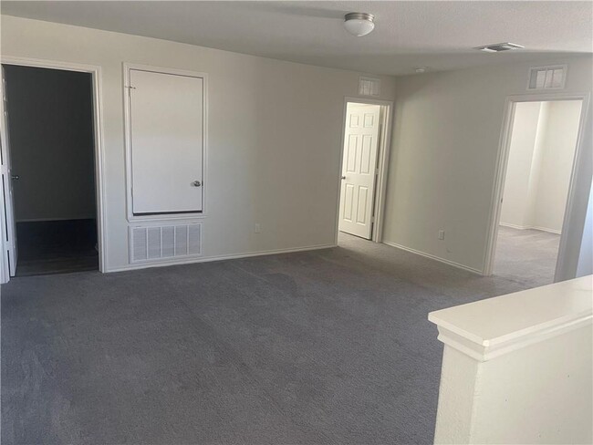 Building Photo - 149 Buttonwood Dr