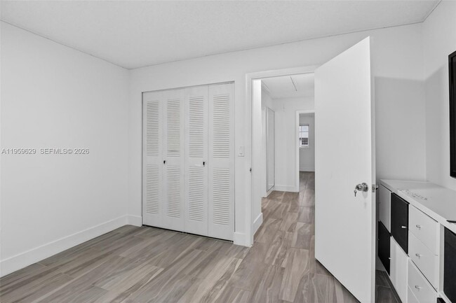 Building Photo - 4981 SW 122nd Terrace