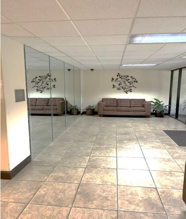 Building Photo - 4700 Natick Ave