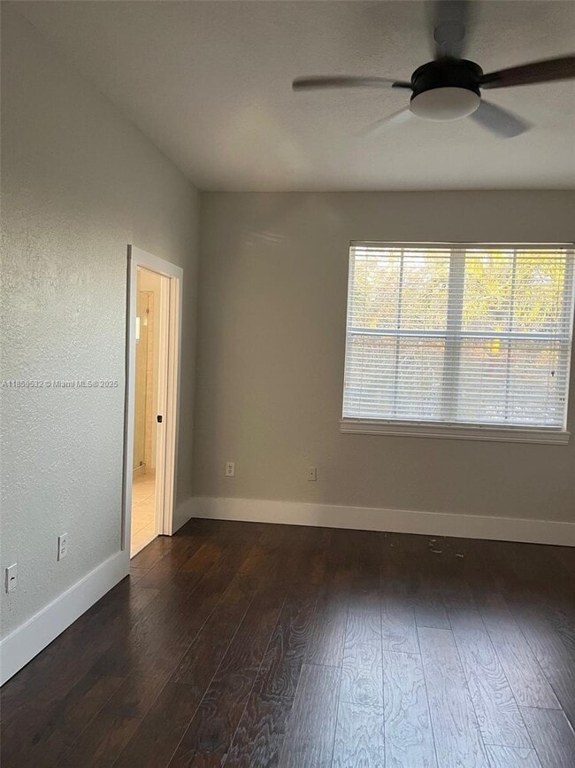 Building Photo - 977 SW 153rd Path