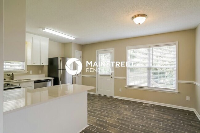 Building Photo - 3 Bedroom Pet-Friendly Home in CLAYTON, NC...