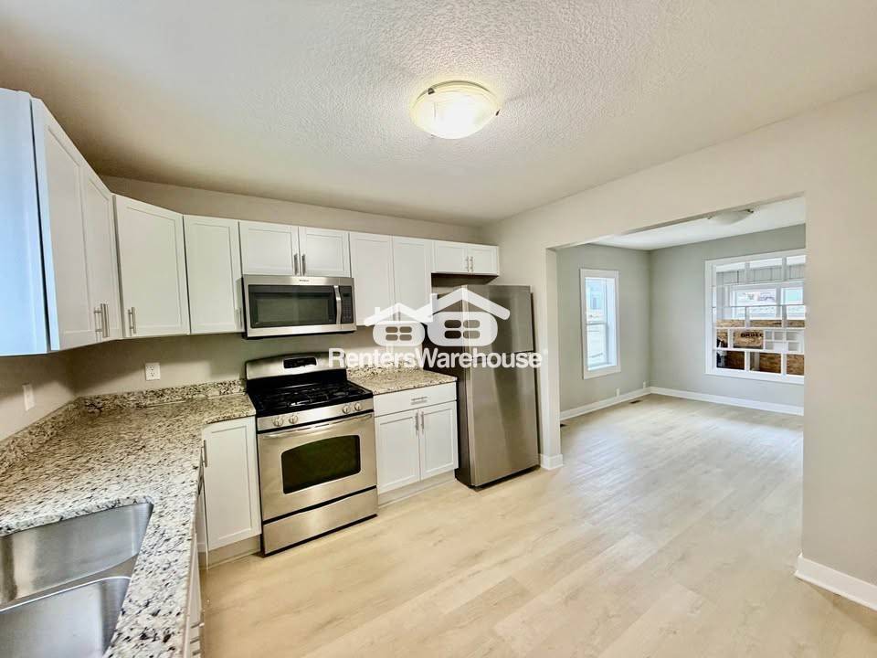 Building Photo - 3623 SW 9th St