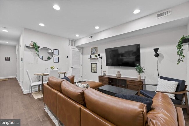 Building Photo - 1363 Childress St NE