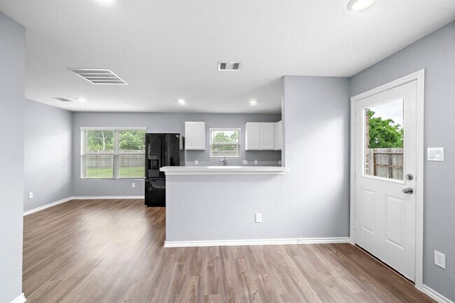 Building Photo - 32510 Orchard Haze Dr