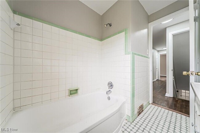 Building Photo - 3839 Mayfield Rd