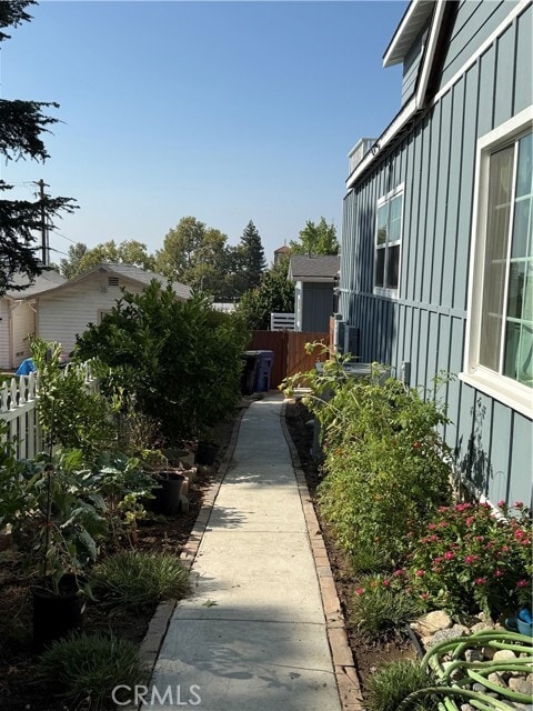 Building Photo - 170 W Montecito Ave